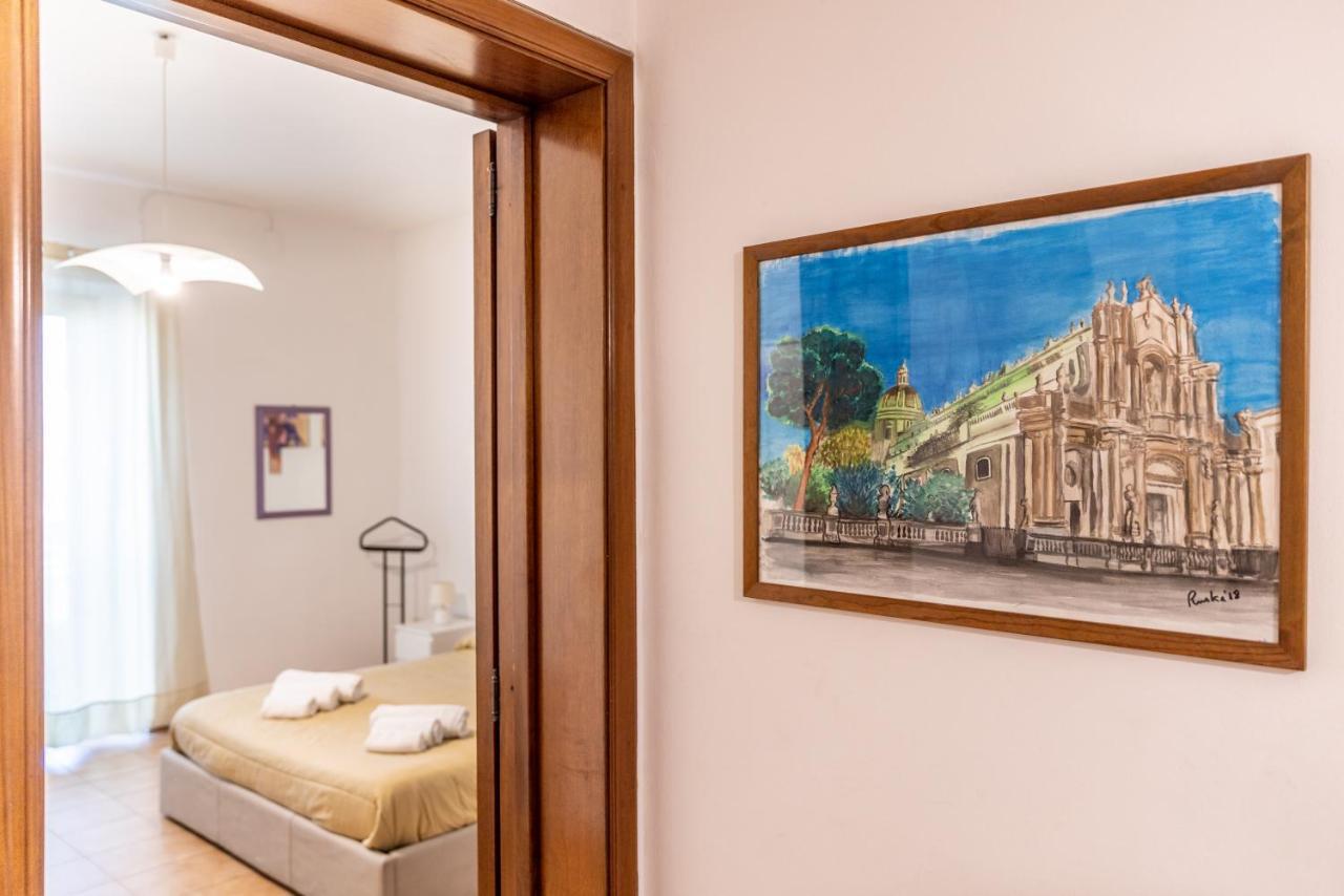 Street Art House Hotel คาตาเนีย ภายนอก รูปภาพ
